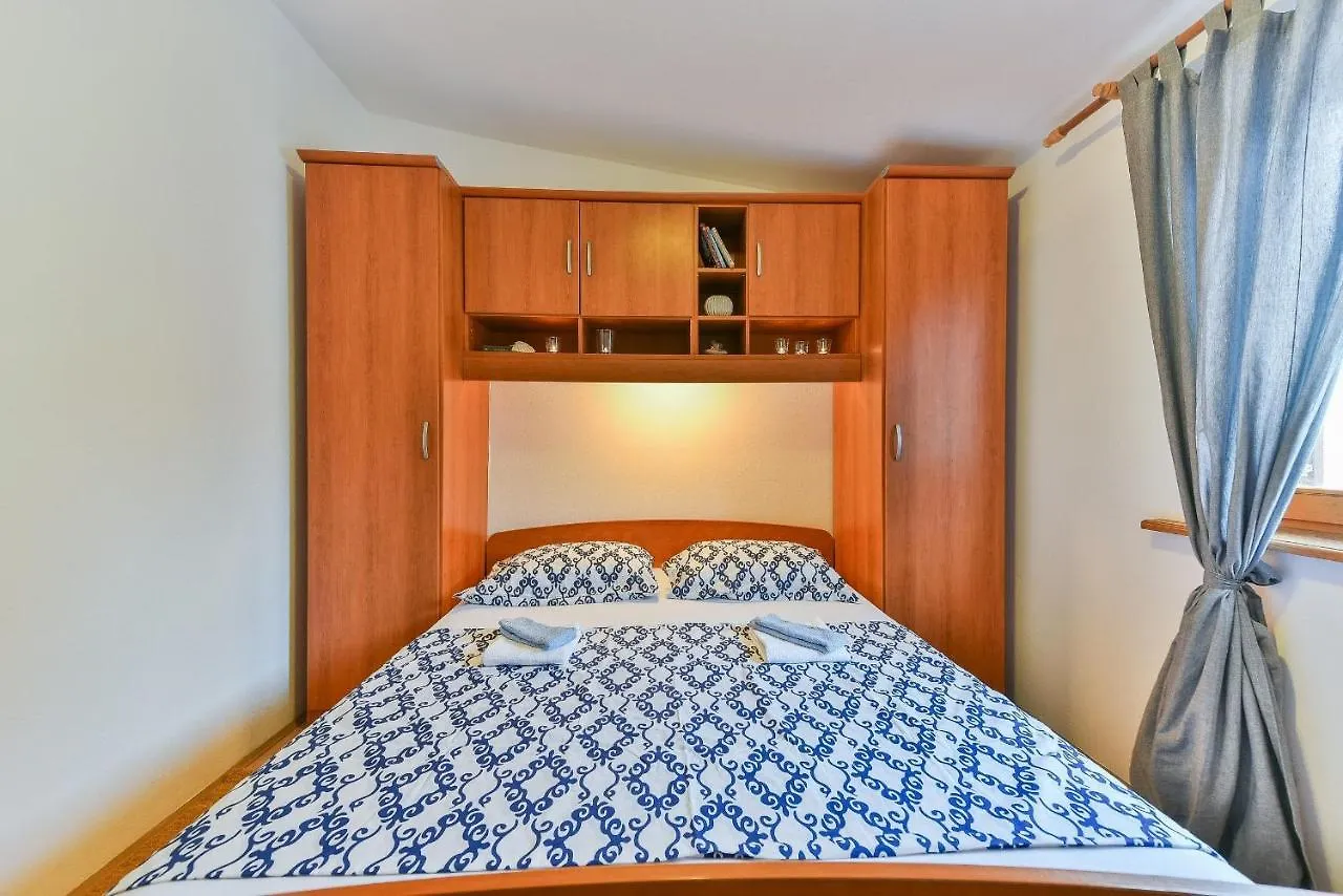 Apartment Druzinec Vir 0*,  Croatia